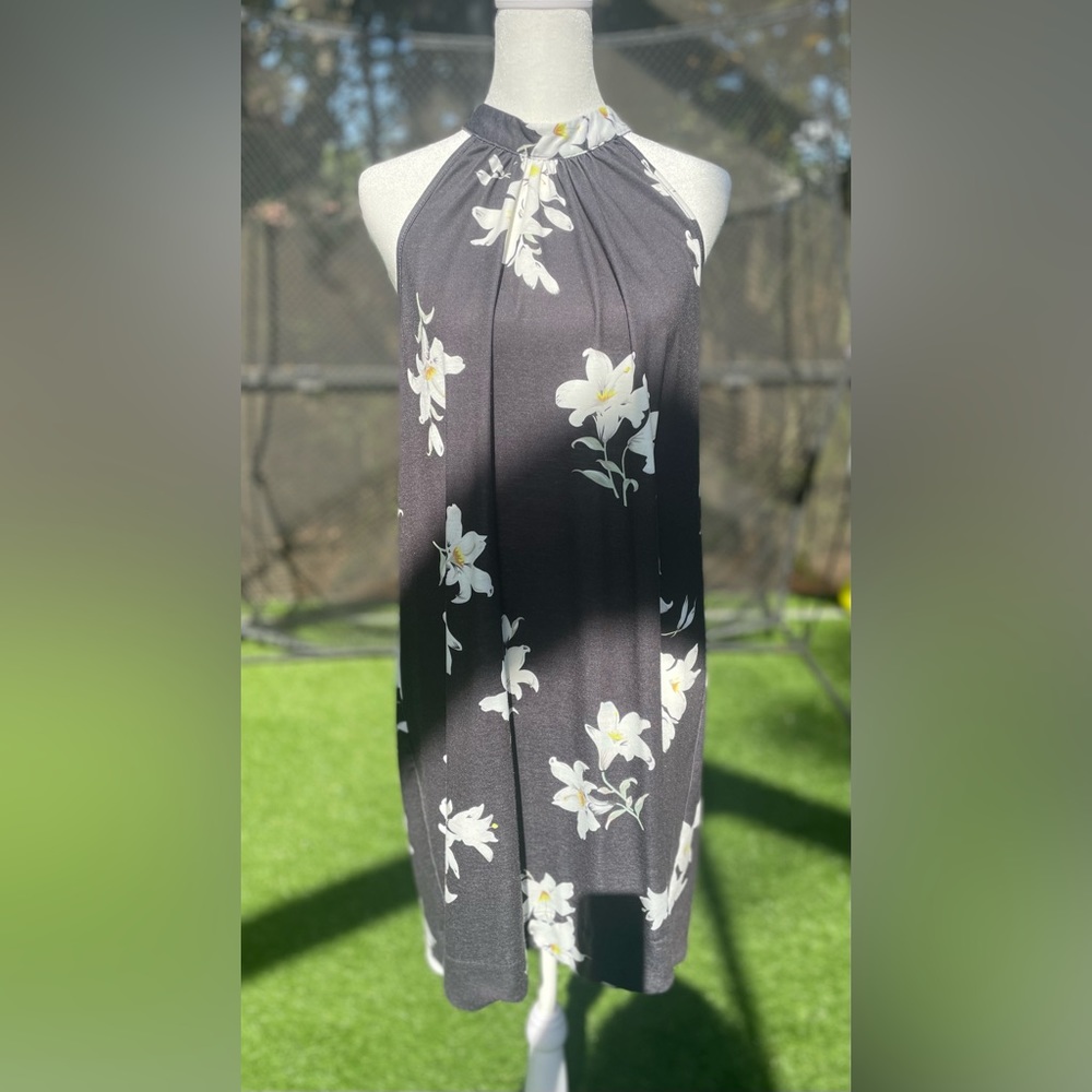 Black Sleeveless Dress with White Flowers. Fantaist. Size XL.